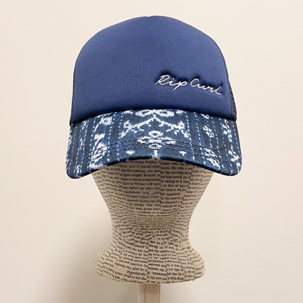 Rip Curl Surf Shack Trucker Hat Navy White Embroidered Logo NWT O/S Adjustable